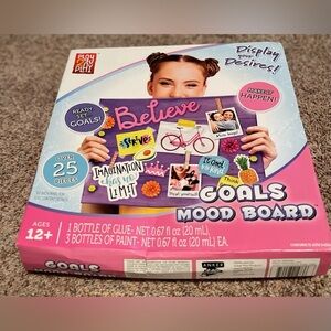 Play 2 Play Goals Mood Board Novelty Toy, Personal Creativity Board